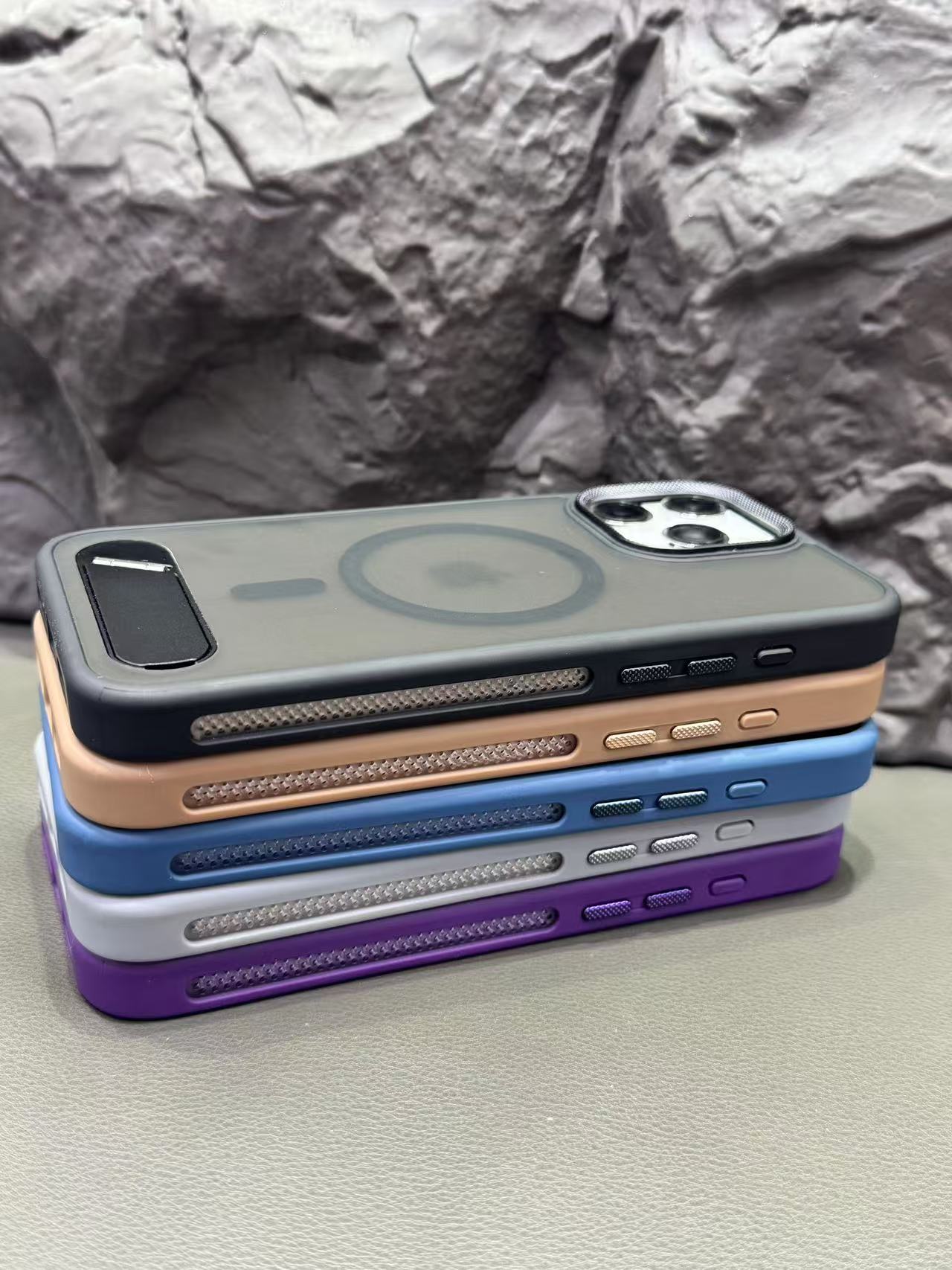 Husa iPhone cu Lentile Cadou